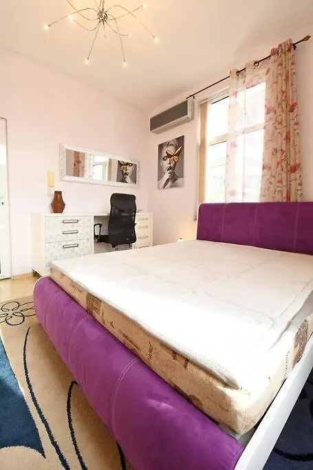 Inb Iconic Spot Apartment Sofia